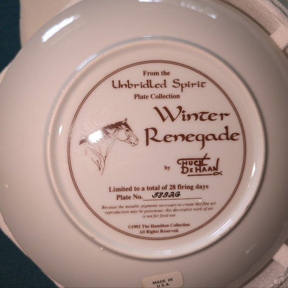 Hamilton Collection Unbridled Spirit plate set of 4 - Picture 8 of 9